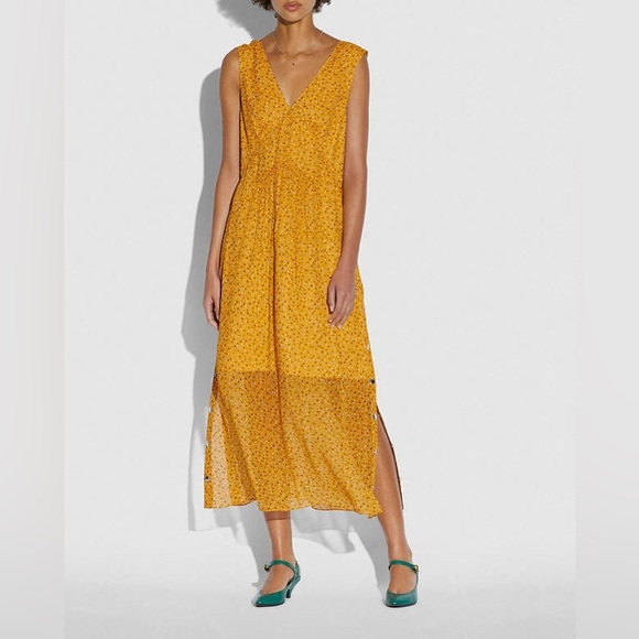 ✨Coach Sleeveless Silk Dot Print V Neck Dress in Yellow & Multi Dots, 8 NWT✨ - Picture 3 of 9